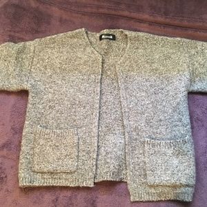 Short cardigan + Bell-bottoms pants